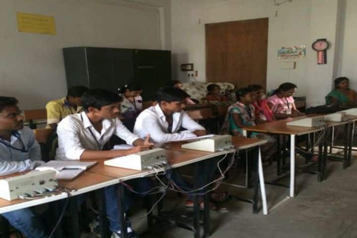 Government Engineer Vishwesarraiya Post Graduate College campus in Korba, Chhattisgarh, India — photo 4