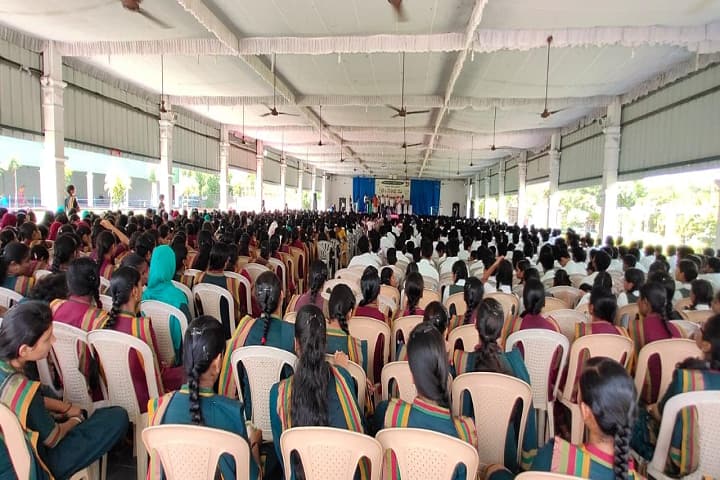 Duddupudi Degree College for Women campus in Sindhanur, Karnataka, India — photo 2