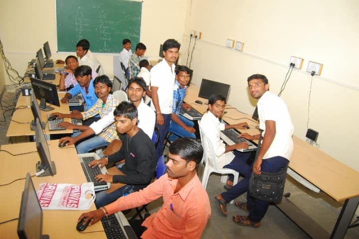Dr Ambedkar College of Arts and Commerce campus in Kalaburagi, Karnataka, India — photo 5