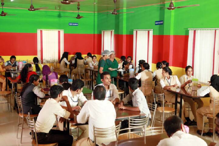 Sree Narayana Guru Memorial Pharmacy College campus in Thuravoor Thekku, Kerala, India — photo 5