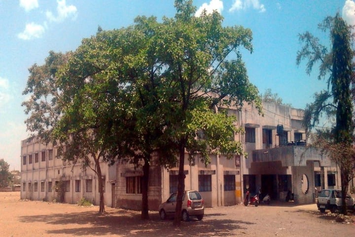 DAVV Mateshwari Sugni Devi Girls College campus in Indore, Madhya Pradesh, India — photo 1