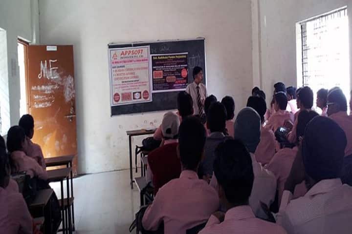 Smt Radhikatai Pandav Polytechnic campus in Nagpur, Maharashtra, India — photo 1