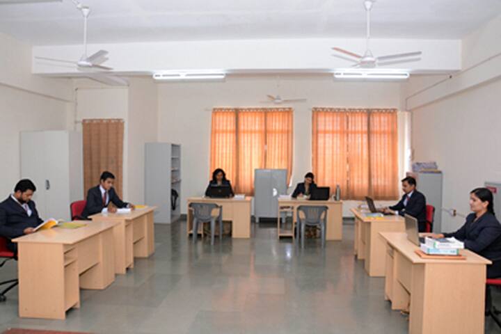 SKN Sinhgad Business School campus in Pandharpur, Maharashtra, India — photo 3