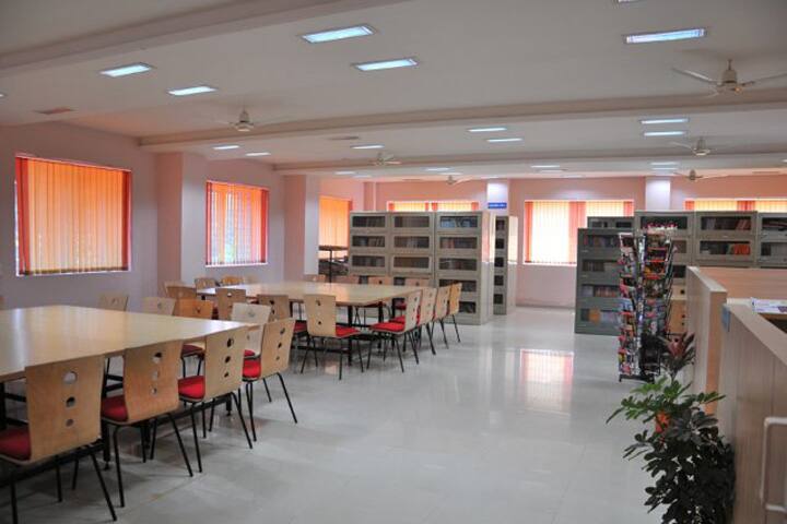 Novel Institute of Management Studies campus in Pimpri-Chinchwad, Maharashtra, India — photo 4