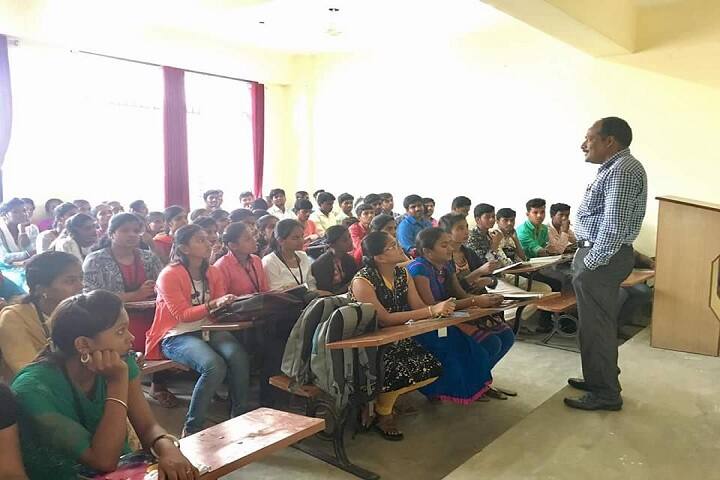 Gurushree College of Commerce and Social Work campus in Tumkur, Karnataka, India — photo 5