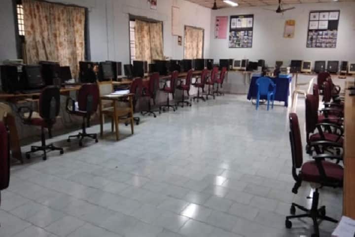 Sri DNR Government Degree College for Women campus in West Godavari, Andhra Pradesh, India — photo 2