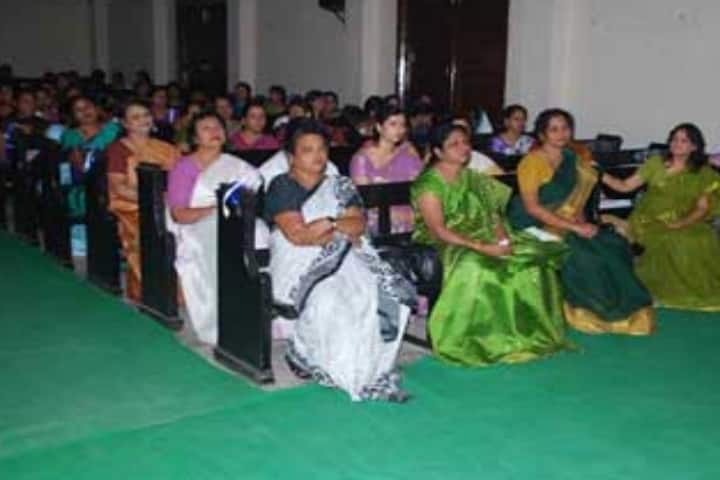 Hawabagh Women's College campus in Jabalpur, Madhya Pradesh, India — photo 2
