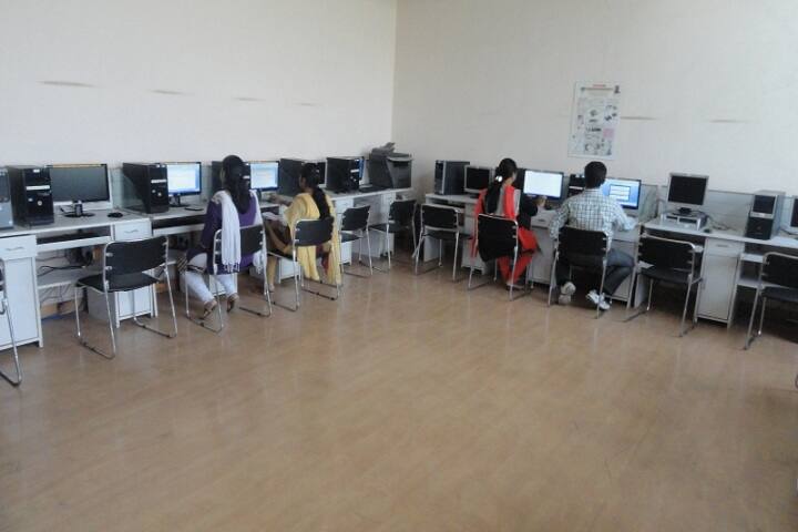 Pune District Education Association's Shankarrao Ursal College of Pharmaceutical Sciences and Research Centre campus in Pune, Maharashtra, India — photo 5