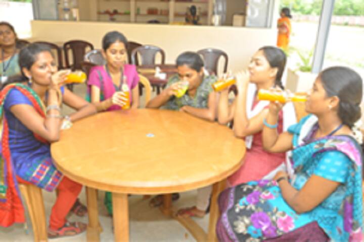 Dr Umayal Ramanathan College for Women campus in Sivagangai, Tamil Nadu, India — photo 3
