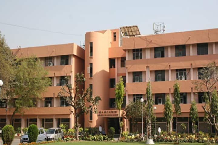 National Institute of Public Cooperation and Child Development campus in New Delhi, Delhi, India — photo 1