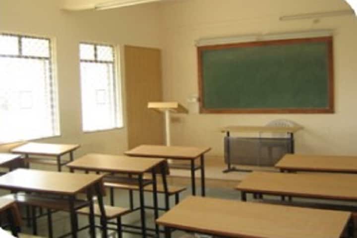Manikchand Dhariwal Institute of Management and Rural Technology campus in Shirur, Maharashtra, India — photo 2