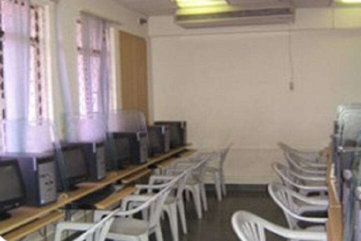 Manikchand Dhariwal Institute of Management and Rural Technology campus in Shirur, Maharashtra, India — photo 4