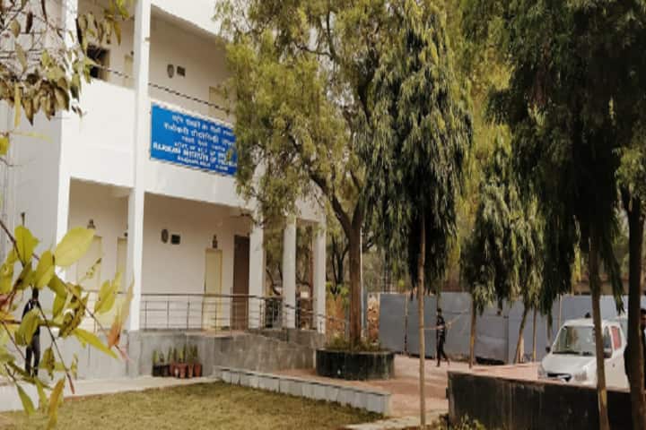 Rajokari Institute of Technology campus in New Delhi, Delhi, India — photo 1