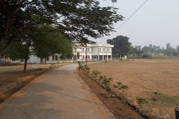 Indira Gandhi Rajkeeya Degree College campus in Unnao, Uttar Pradesh, India — photo 2