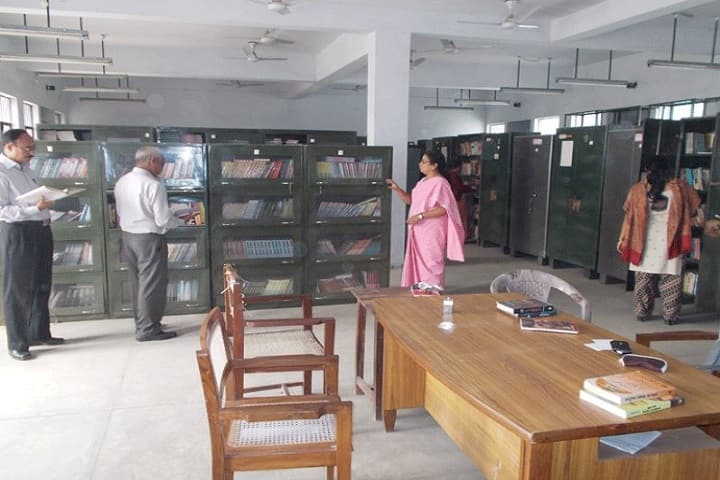 Indira Gandhi Rajkeeya Degree College campus in Unnao, Uttar Pradesh, India — photo 4