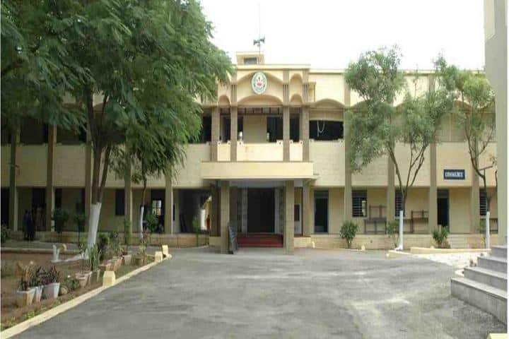 Cardamom Planters Association College campus in Theni, Tamil Nadu, India — photo 1