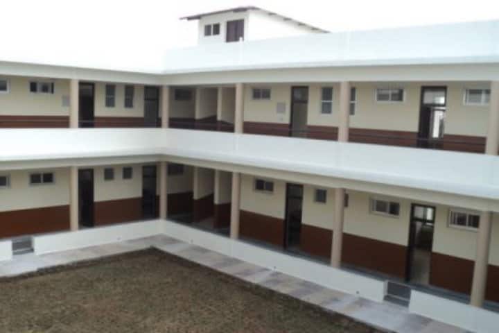 St Aloysius College campus in Jabalpur, Madhya Pradesh, India — photo 5