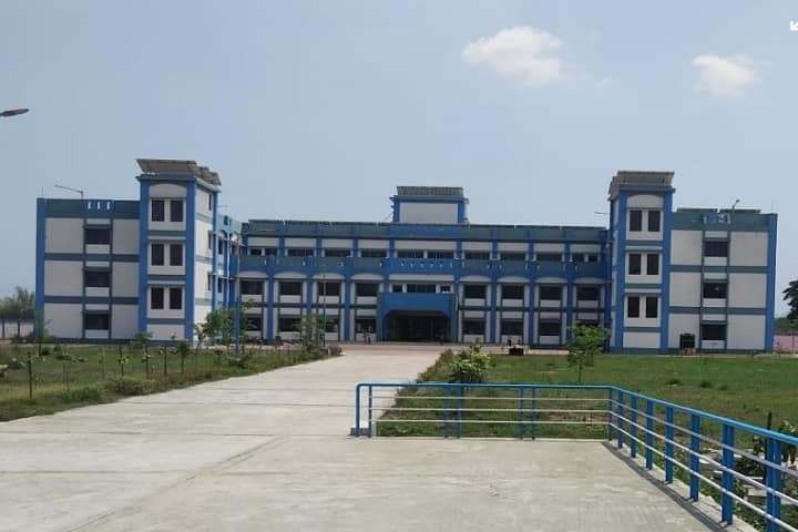 Birsa Munda College campus in Siliguri, Assam, India — photo 1