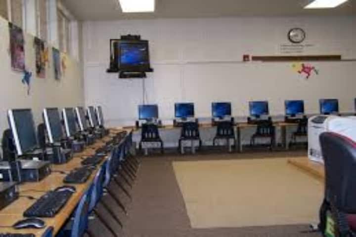 Modak Institute of Computer and Management campus in Khargone, Madhya Pradesh, India — photo 3