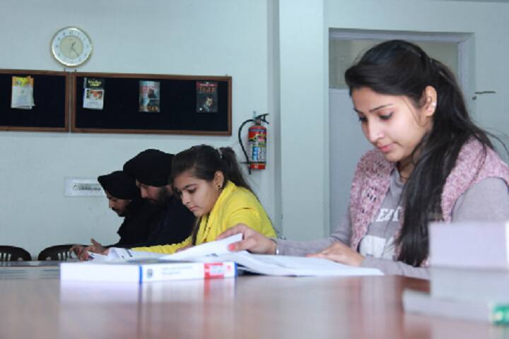 Gujranwala Guru Nanak Institute of Management and Technology campus in Ludhiana, Punjab, India — photo 5