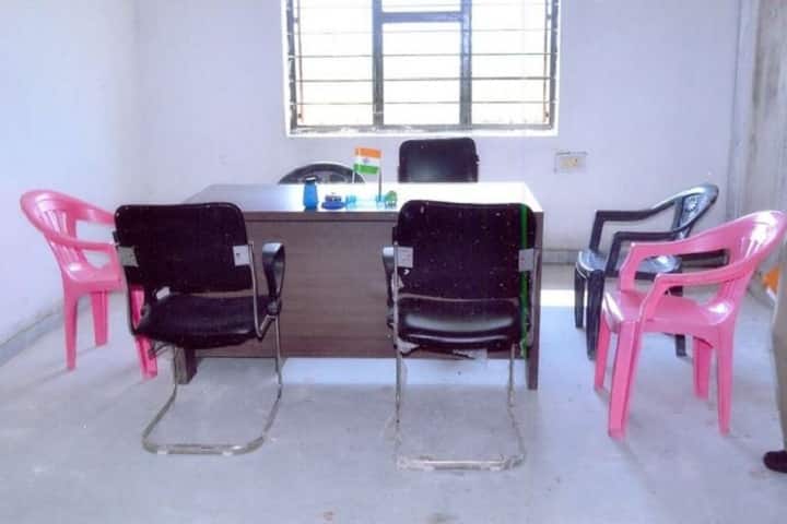 Swami Vivekanand Shikshan Sansthan Mahavidyalay campus in Sultanpur, Uttar Pradesh, India — photo 5