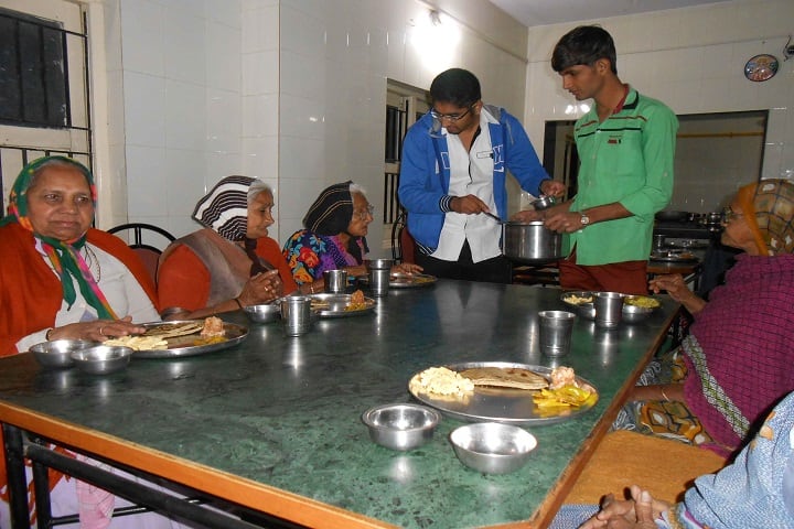 Gyanyagna College of Science and Management campus in Rajkot, Gujarat, India — photo 3