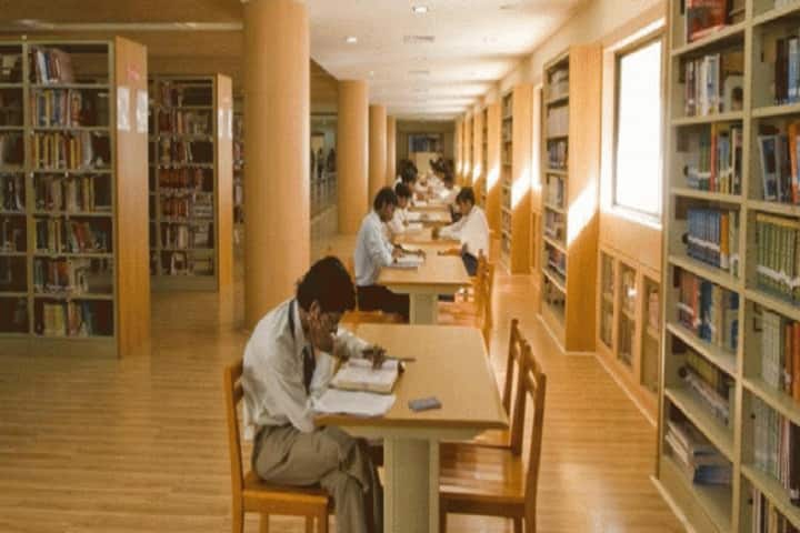 Gyanyagna College of Science and Management campus in Rajkot, Gujarat, India — photo 6