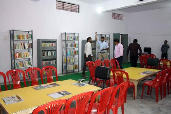 Maa Bhagwati Mahavidyalaya campus in Kannauj, Uttar Pradesh, India — photo 4