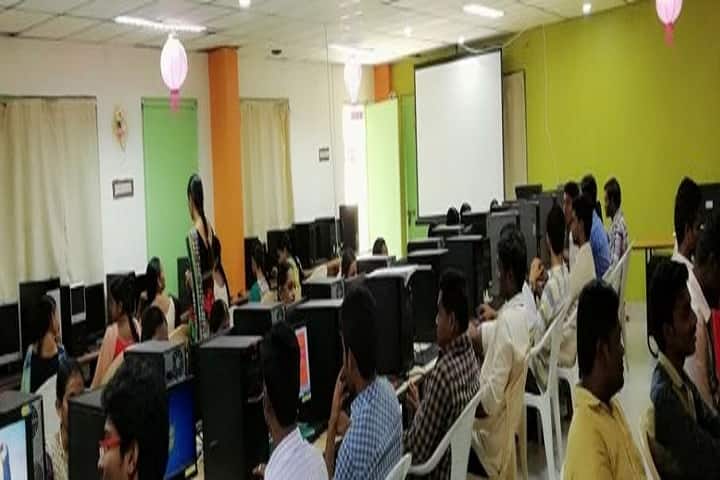 Career Degree College campus in Guntur, Andhra Pradesh, India — photo 4
