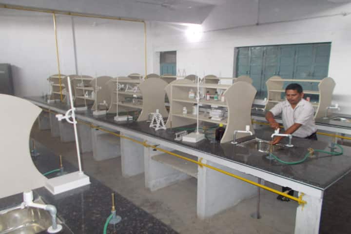 Har Pratap Singh Yadav Mahavidyalaya campus in Handia, Uttar Pradesh, India — photo 2