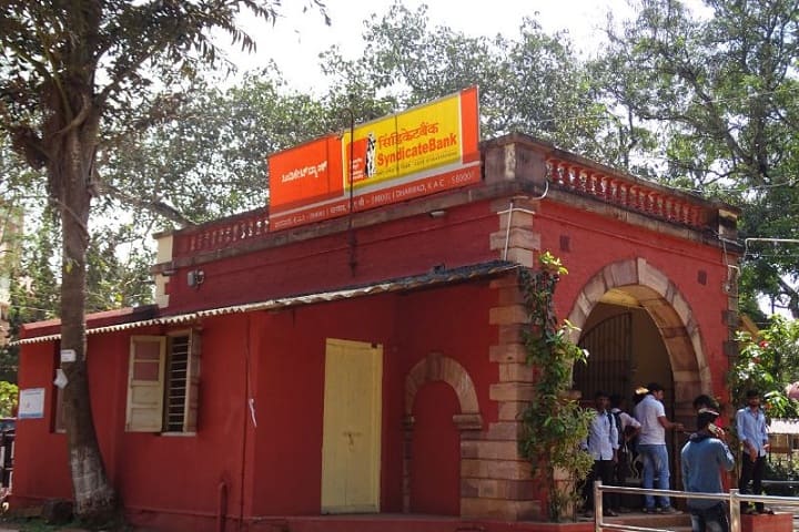 Karnatak Arts College campus in Dharwad, Karnataka, India — photo 3