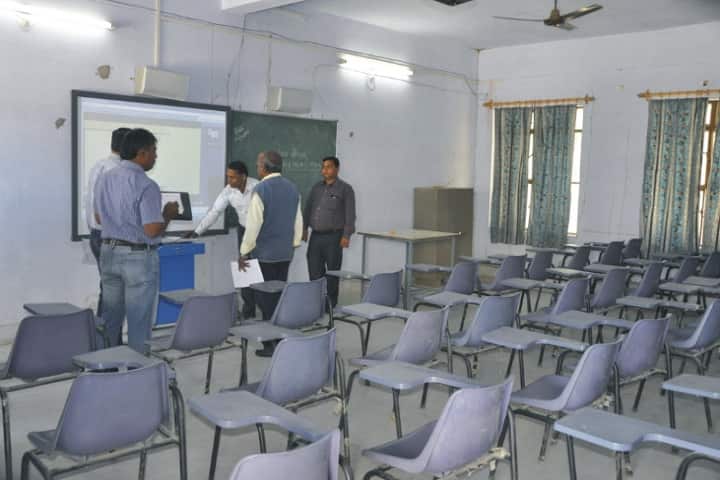 Shanti Niketan College of Business Management and Computer Science campus in Agra, Uttar Pradesh, India — photo 2