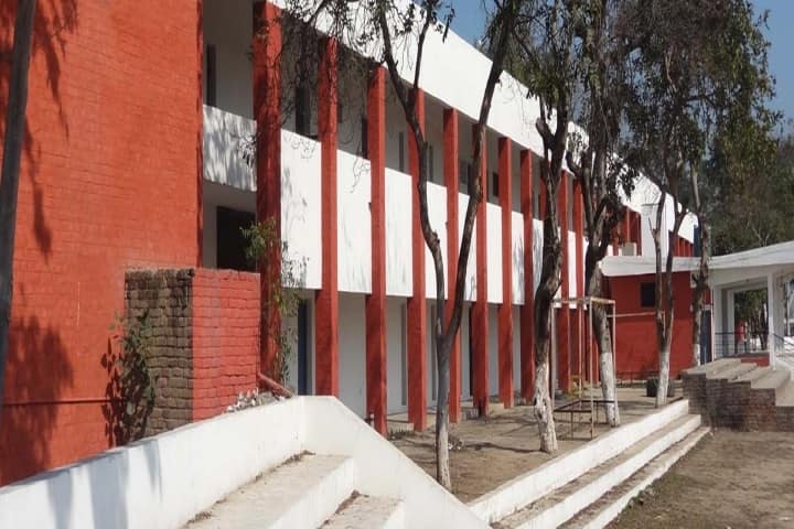 Lala Lajpat Rai Government College campus in Moga, Punjab, India — photo 1