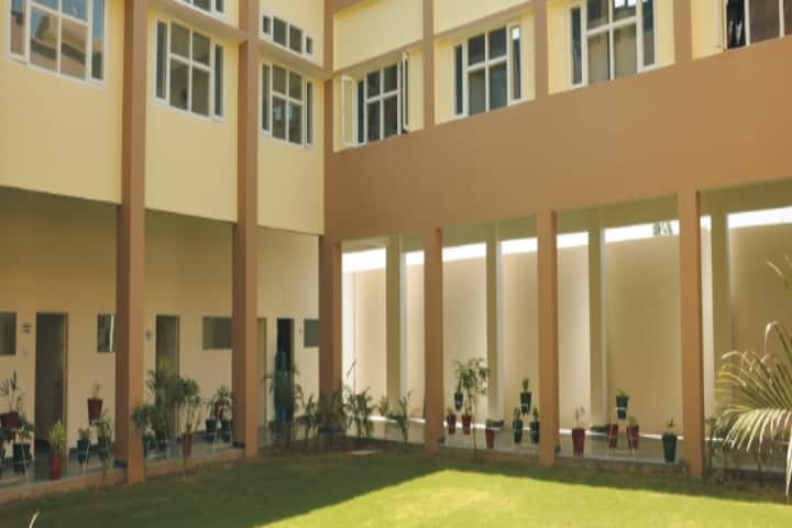 Guru Gobind Singh College of Management and Technology campus in Gidderbaha, Punjab, India — photo 3