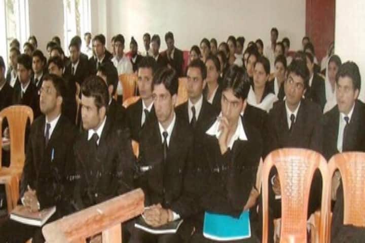 Kashmir Law College campus in Srinagar, Jammu and Kashmir, India — photo 4