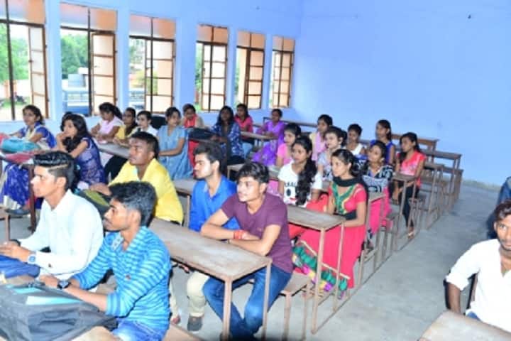 Bindeshwari Dubey Awasiya Mahavidyalaya campus in Pichhari, Jharkhand, India — photo 1