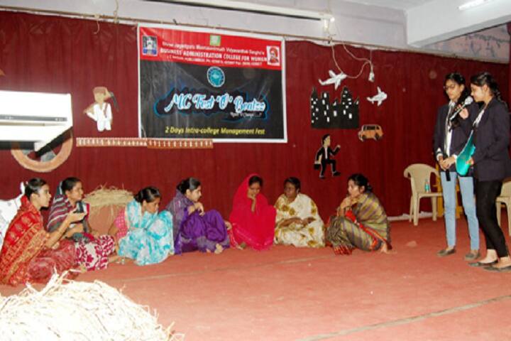 SJMV Sanga's Bachelor of Business Administration College for Women campus in Hubli, Karnataka, India — photo 2