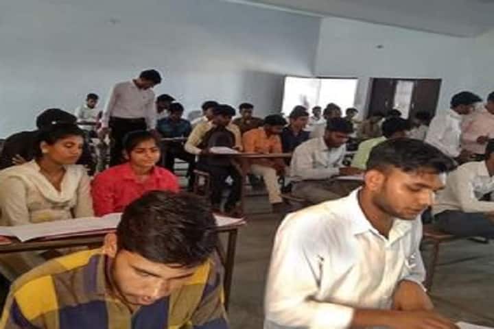Krishna Pal Singh PG College campus in Sitapur, Uttar Pradesh, India — photo 3