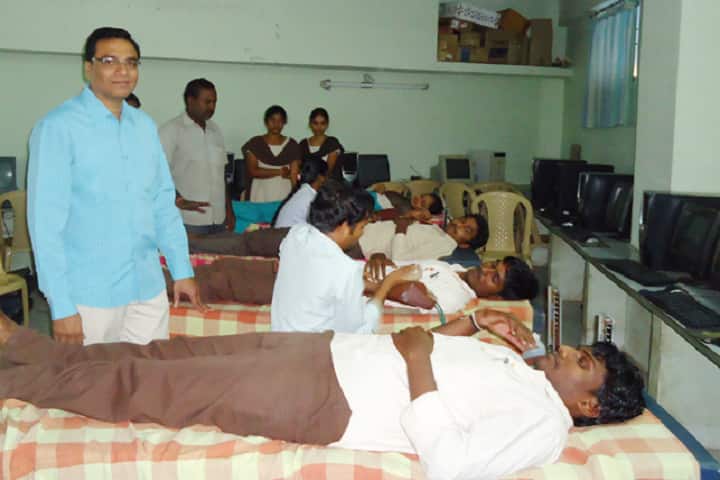 Sri Chandra Reddy Degree College campus in Nellore, Andhra Pradesh, India — photo 3