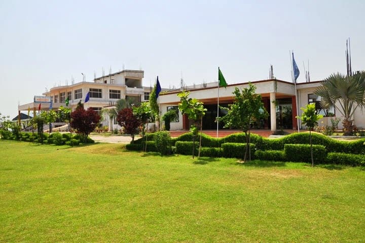New Era College of Science and Technology campus in Ghaziabad, Uttar Pradesh, India — photo 1