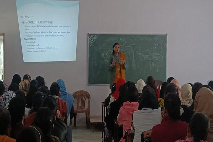 Sri Ganga Memorial Girls Degree College campus in Barabanki, Uttar Pradesh, India — photo 2