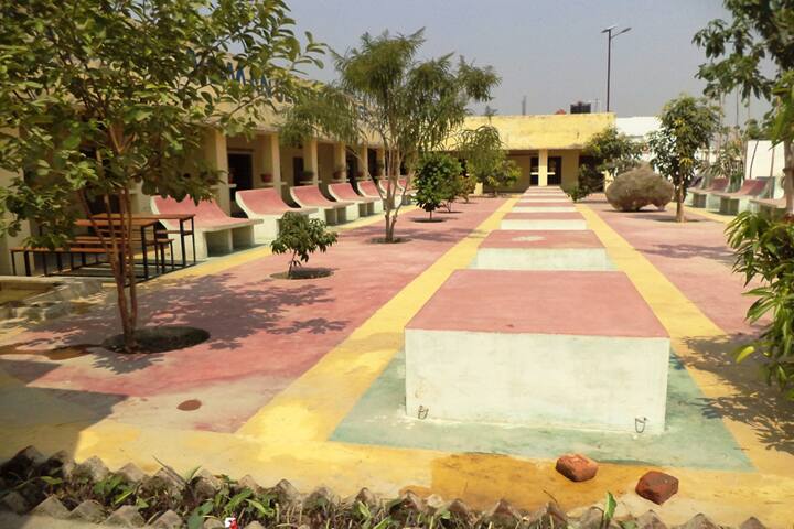 Prem Babu Sumitra Devi Mahila Mahavidyalaya campus in Sant Kabir Nagar, Uttar Pradesh, India — photo 6