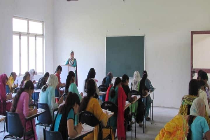 Sardar Begum Memorial Degree College campus in Amroha, Uttar Pradesh, India — photo 2