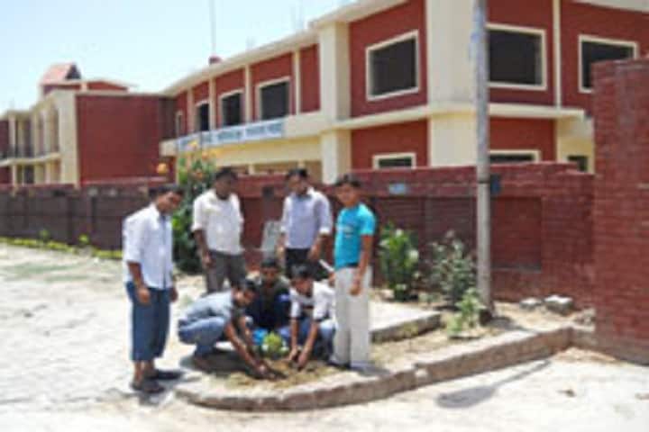 Muslim Degree College campus in Budaun, Uttar Pradesh, India — photo 1