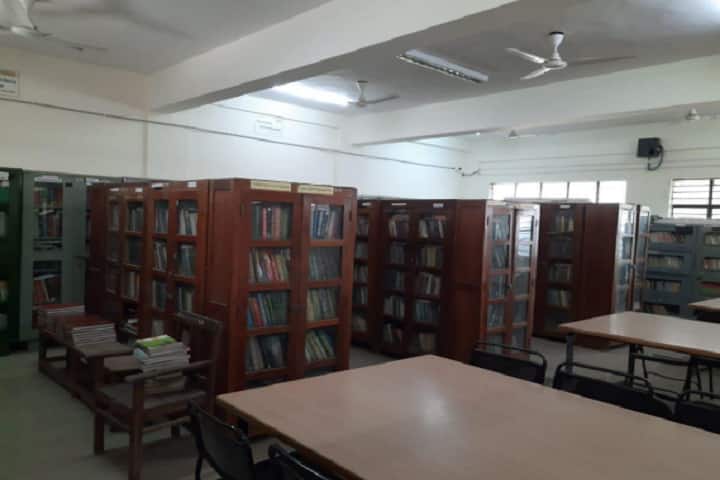 Government First Grade College campus in Chikballapur, Karnataka, India — photo 2