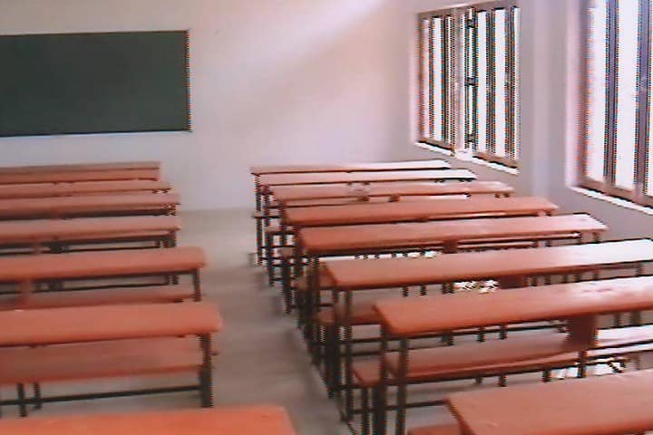 Adarsh Mahila Mahavidyalaya campus in Faizabad, Uttar Pradesh, India — photo 2