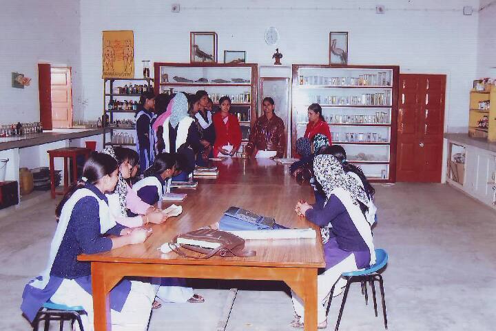 Indira Gandhi Balika Niketan PG College campus in Jhunjhunu, Rajasthan, India — photo 5