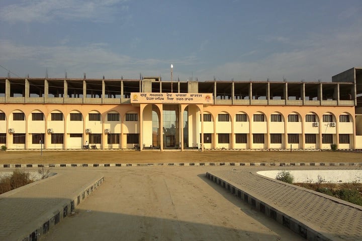 Guru Arjan Dev Khalsa College campus in Chohla Sahib, Punjab, India — photo 1