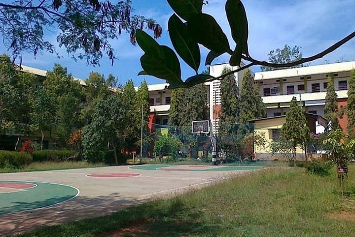St Mary's College campus in Sultan Bathery, Kerala, India — photo 4