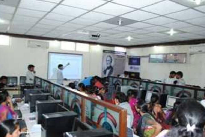 SB Arts and KCP Science College campus in Vijayapura, Karnataka, India — photo 4